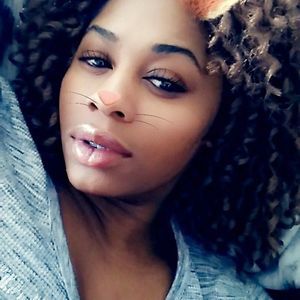 Meet your Posher, Darrycka